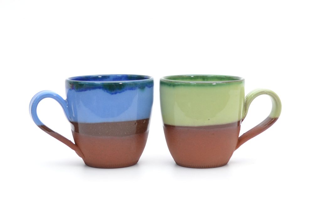 Coffee cups and bowls