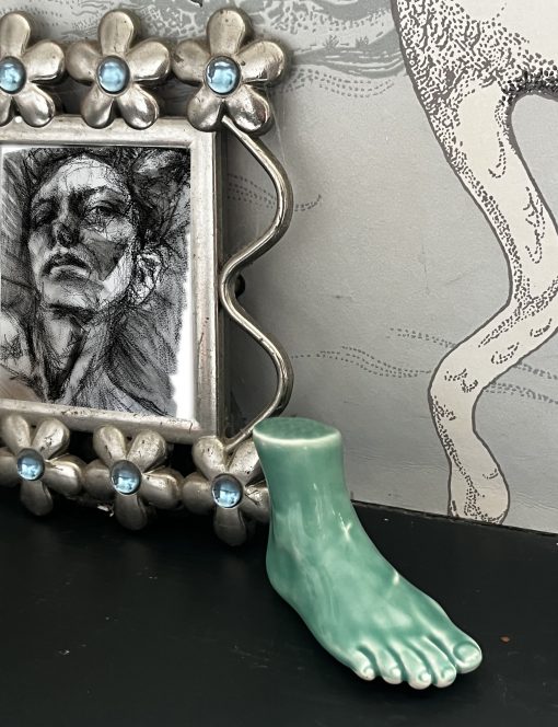 Small ceramic pair of feet